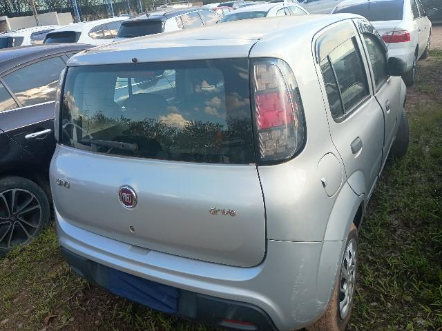 FIAT UNO DRIVE 1.0 FLEX 6V 5P - 2017/2018 — foto 3 de 19
