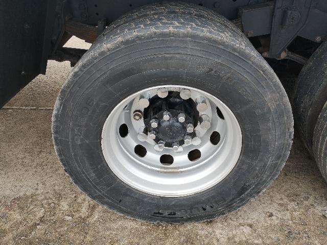VOLKSWAGEN 24.280 CRM 6X2 - 2013/2013 — foto 17 de 40