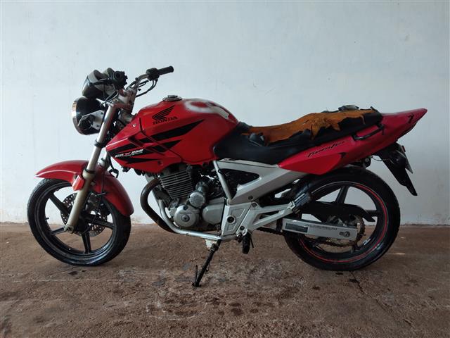 HONDA - CBX 250 TWISTER - leilão judicial - IPUEIRAS PI - lance mínimo R$ 3.000