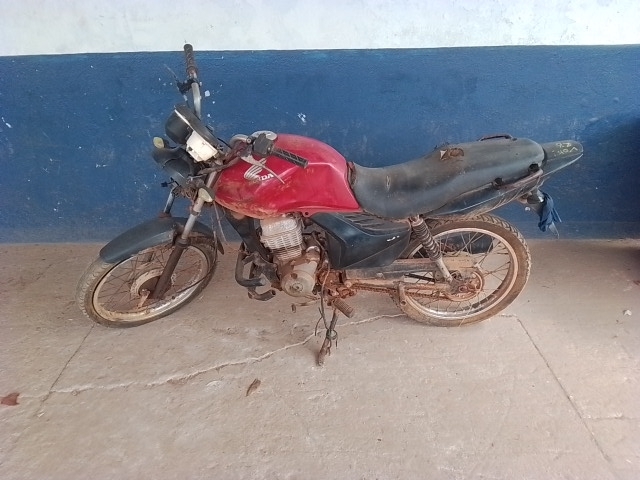 Honda CG 125 FAN ES 2010 em leilão