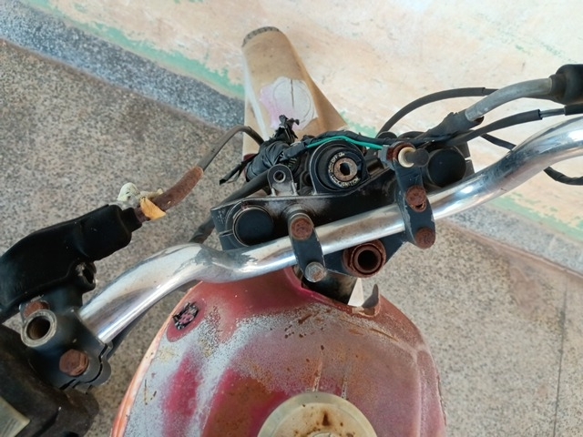 YAMAHA YBR 125 ED - 2005/2005 — foto 5 de 9