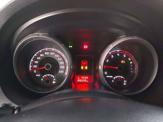 MMC PAJERO HPE 3.2 D - 2016/2017 — foto 12 de 27