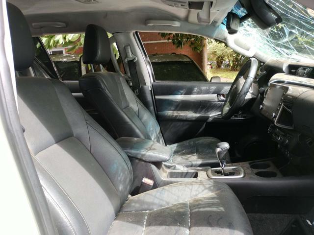 HILUX CD SRV 4X4 2.8 TDI DIESEL AUT - 2021/2022 — foto 17 de 38