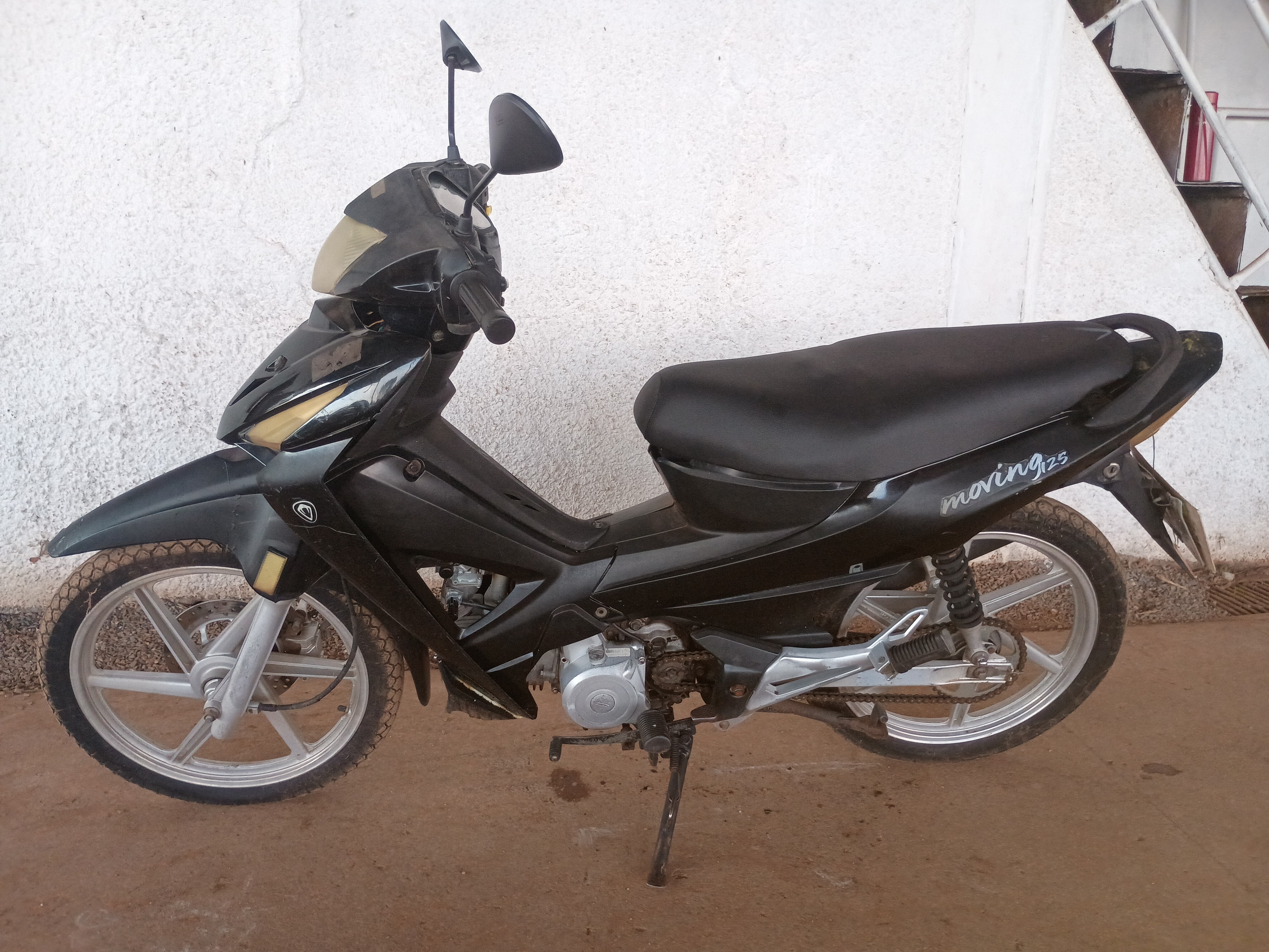 IROS - MOVING125 ESD - leilão extrajudicial - VÁRZEA GRANDE MT - lance mínimo R$ 700