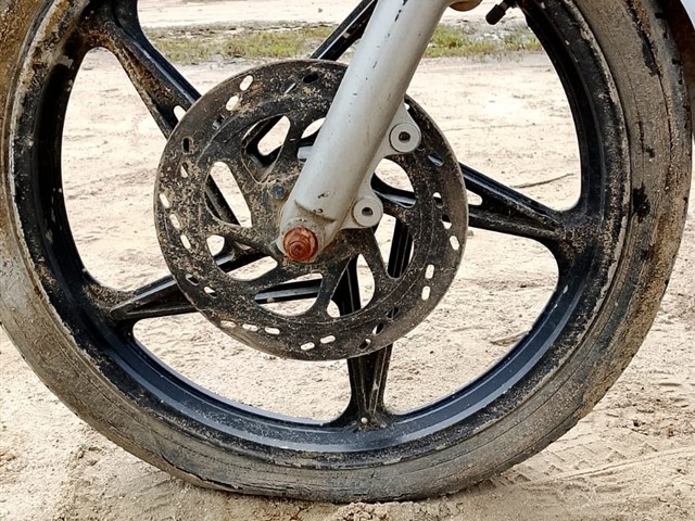 Foto 10 de 10: YBR 125E - 2002/2002