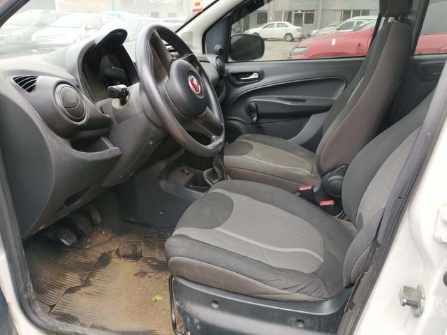 FIAT UNO WAY 1.0 - 2014/2015 — foto 9 de 21