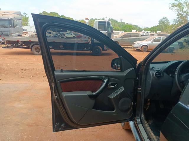 RENAULT SANDERO STEPWAY - 2012/2012 — foto 12 de 31