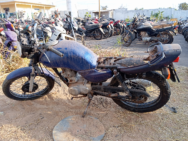 HONDA - CG 125 TITAN - leilão extrajudicial - TIANGUÁ CE - lance mínimo R$ 300