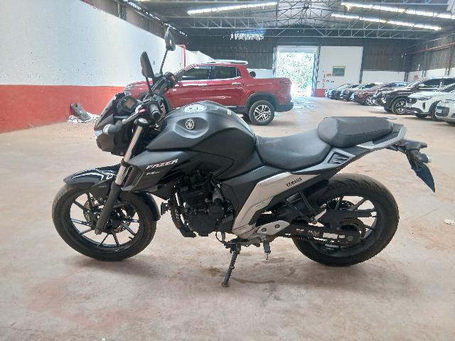 Yamaha FZ25 Fazer 2022