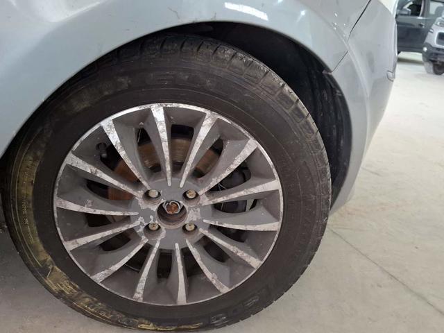 IDEA ESSENCE 1.6 16V FLEX - 2013/2013 — foto 23 de 26