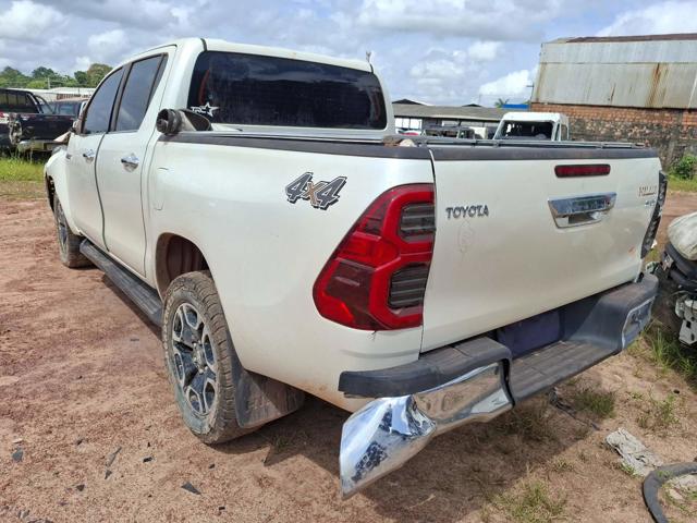 HILUX CD SRX 4X4 2.8 TDI 16V DIESEL AUT. - 2021/2021 — foto 3 de 34