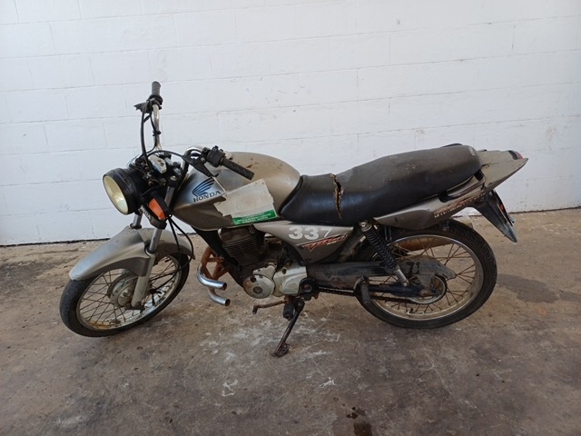 HONDA - CG 150 TITAN KS - leilão extrajudicial - TERESINA PI - lance mínimo R$ 2.500