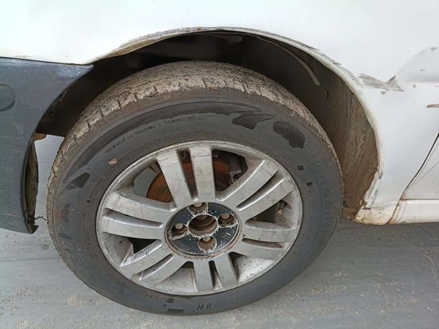 VOLKSWAGEN GOL 16V PLUS - 2001/2001 — foto 9 de 27