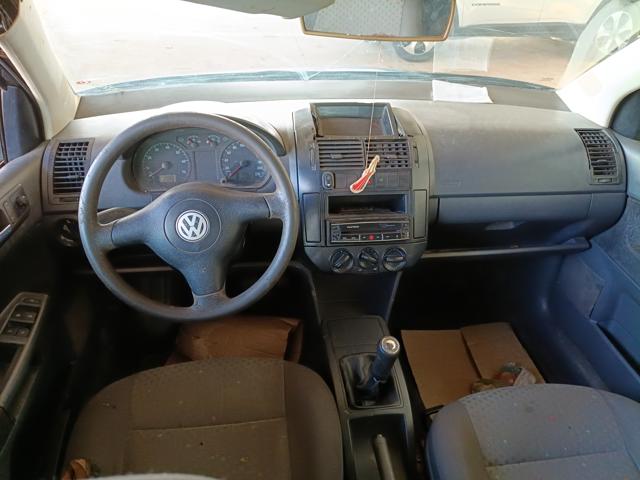 VOLKSWAGEN POLO SEDAN 1.6 - 2005/2005 — foto 5 de 28