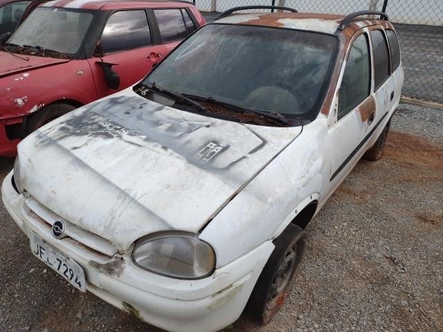 GM - CORSA GL W - leilão extrajudicial - SAMAMBAIA DF - lance mínimo R$ 5.300
