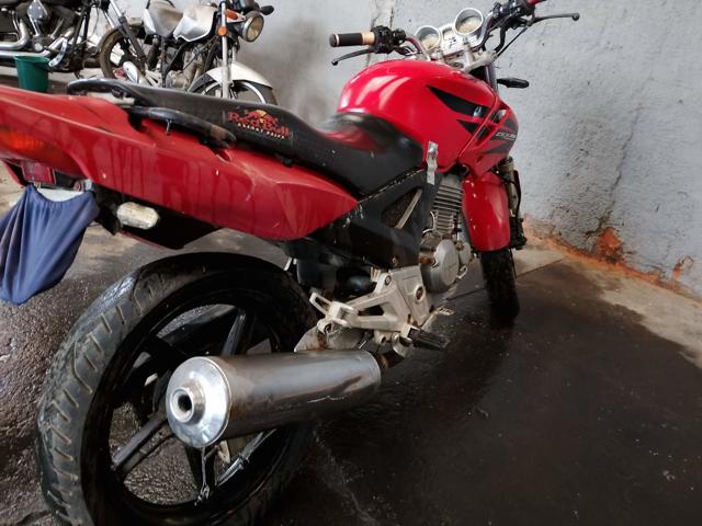 HONDA CBX 250 TWISTER - 2003/2003 — foto 4 de 17