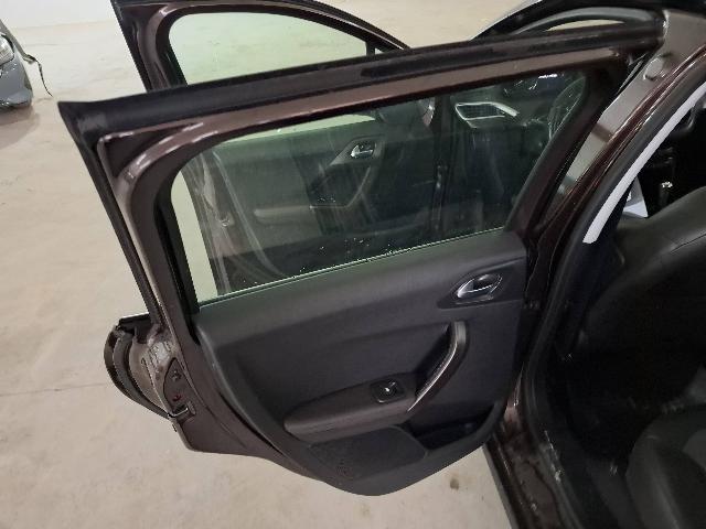 PEUGEOT 2008 GRIFFE A - 2016/2016 — foto 18 de 26