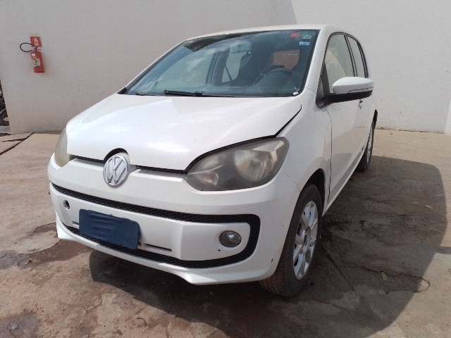 VOLKSWAGEN UP HIGH SA - 2014/2015