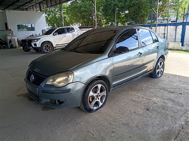 Volkswagen Polo Sedan 1.6