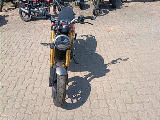 TRIUMPH SPEED 400 - 2025/2025 — foto 4 de 17