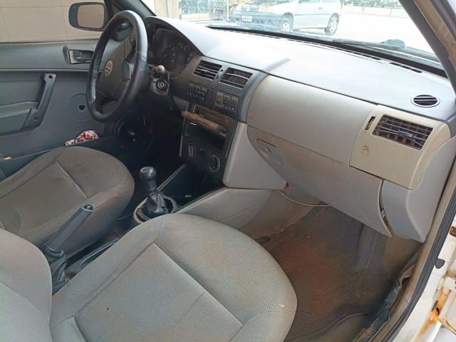 VOLKSWAGEN GOL 16V - 1999/2000 — foto 13 de 26