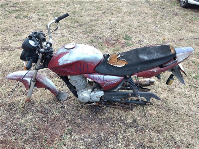 Honda CG 150 Titan KS 2005 em leilão — PI