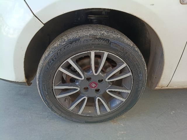 FIAT BRAVO ESSENCE 1.8 - 2013/2014 — foto 9 de 25